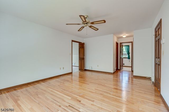 194 Plainfield Rd, Edison Twp., NJ 08820