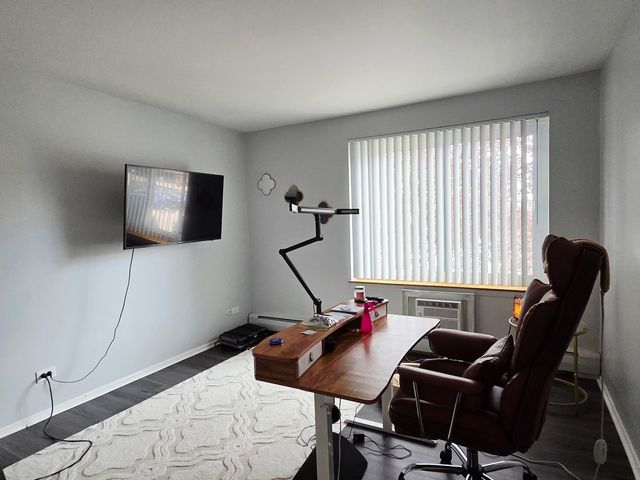 1217 S Old Wilke Road 201, Arlington Heights, IL 60005