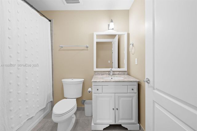 110 Hendricks Isle 10, Fort Lauderdale, FL 33301