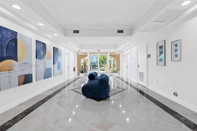 110 Hendricks Isle 10, Fort Lauderdale, FL 33301