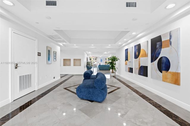 110 Hendricks Isle 10, Fort Lauderdale, FL 33301