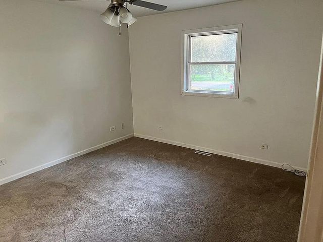 4812 W Howard Street, Mchenry, IL 60051