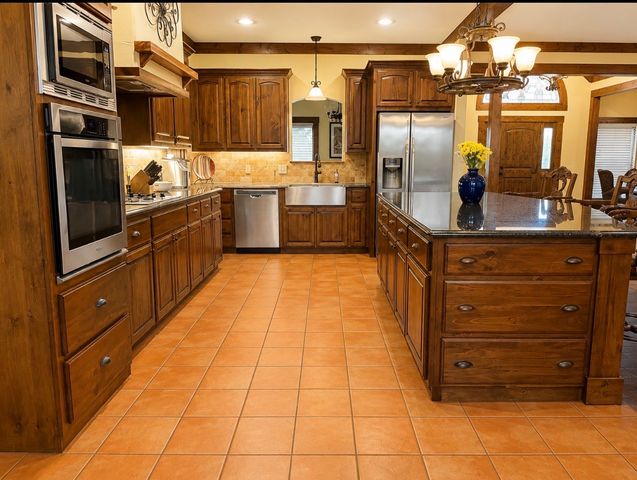 11399 Aerobic Lane, Greenville, TX 75402