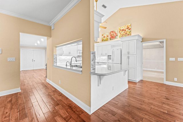 2063 Amesbury Circle, Wellington, FL 33414