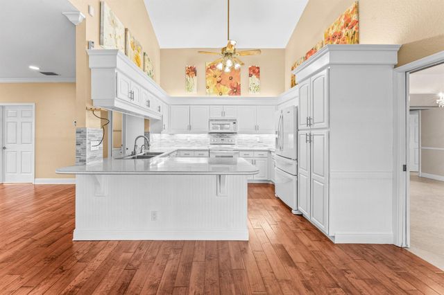 2063 Amesbury Circle, Wellington, FL 33414