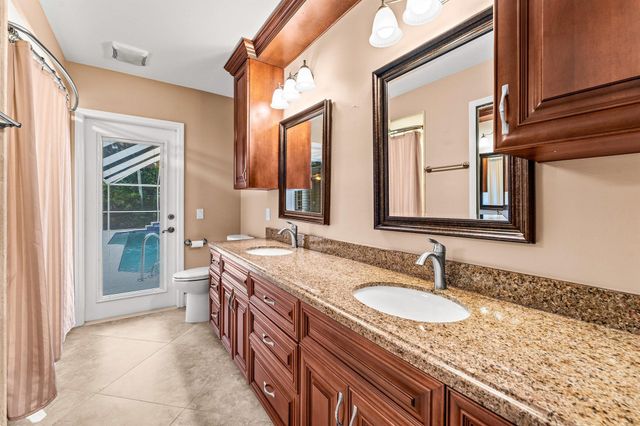 2063 Amesbury Circle, Wellington, FL 33414