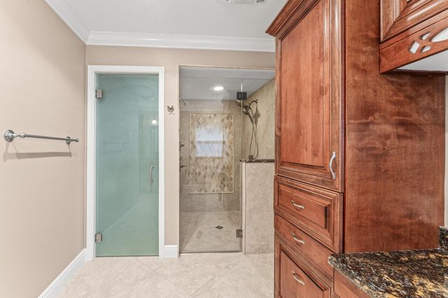 2063 Amesbury Circle, Wellington, FL 33414