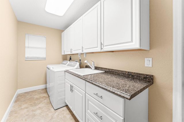 2063 Amesbury Circle, Wellington, FL 33414