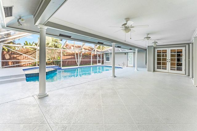 2063 Amesbury Circle, Wellington, FL 33414