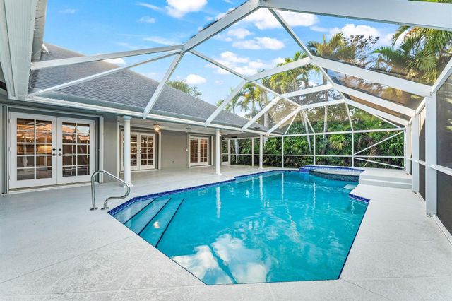 2063 Amesbury Circle, Wellington, FL 33414
