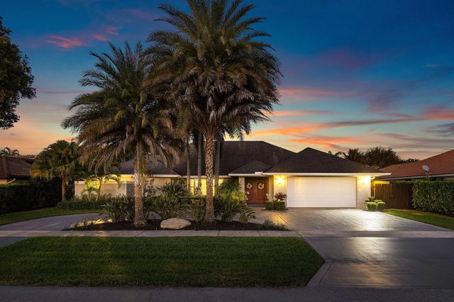 2063 Amesbury Circle, Wellington, FL 33414