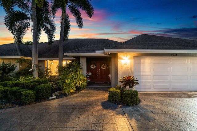 2063 Amesbury Circle, Wellington, FL 33414