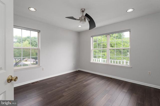 182 FOUNTAYNE LN, Trenton, NJ 08648