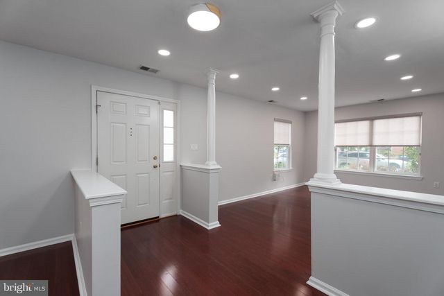 182 FOUNTAYNE LN, Trenton, NJ 08648