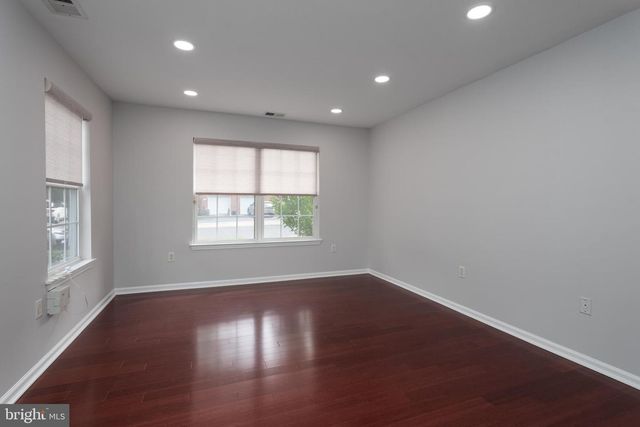 182 FOUNTAYNE LN, Trenton, NJ 08648
