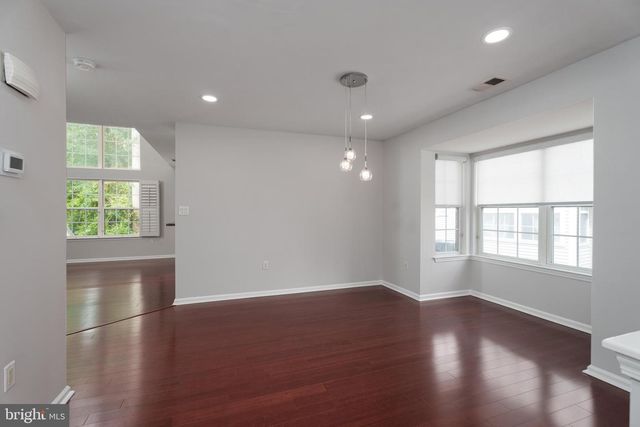 182 FOUNTAYNE LN, Trenton, NJ 08648