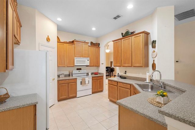 481 WOODFORD DRIVE, Debary, FL 32713