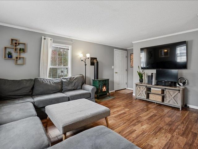 13 Sparrow Drive, Barrington, NH 03825