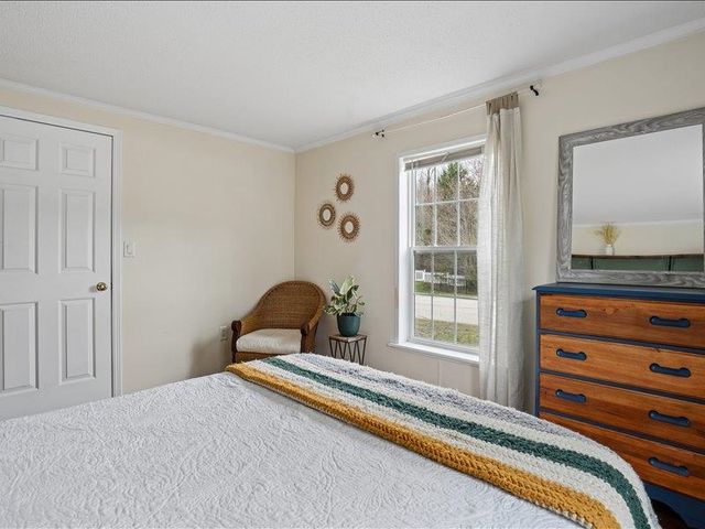 13 Sparrow Drive, Barrington, NH 03825