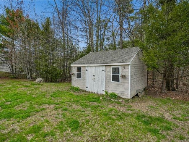 13 Sparrow Drive, Barrington, NH 03825
