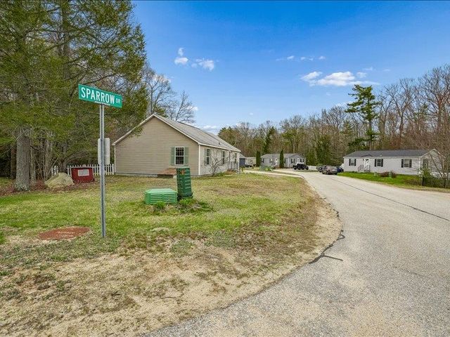13 Sparrow Drive, Barrington, NH 03825