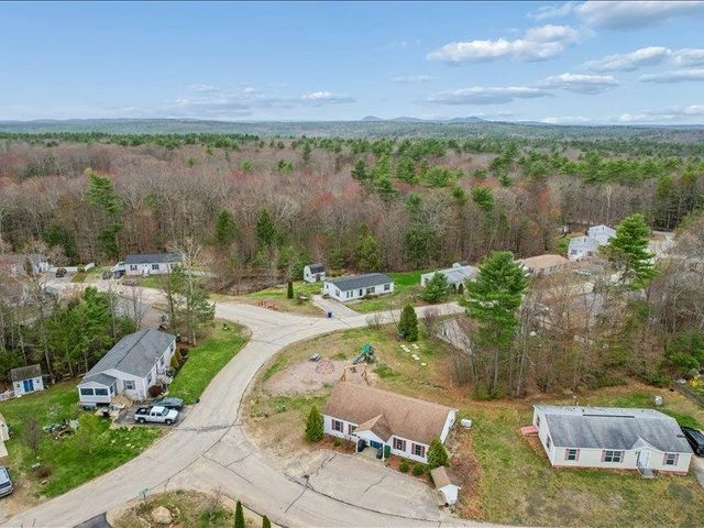 13 Sparrow Drive, Barrington, NH 03825
