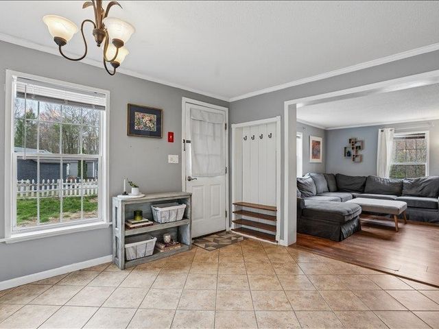 13 Sparrow Drive, Barrington, NH 03825