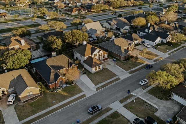 337 Wright Dr, Portland, TX 78374