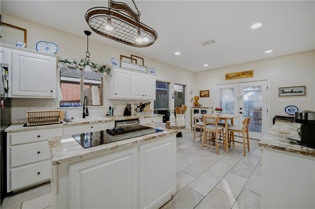 337 Wright Dr, Portland, TX 78374