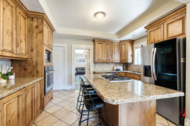 383 E 10TH AVE, Salt Lake City, UT 84103