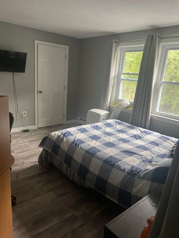 25 Hickory Road, Hampstead, NH 03841