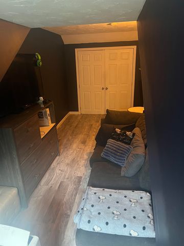 25 Hickory Road, Hampstead, NH 03841