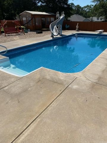 208 Summerfield Dr., Bryant, AR 72022