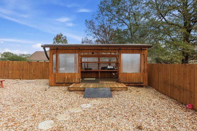 208 Summerfield Dr., Bryant, AR 72022