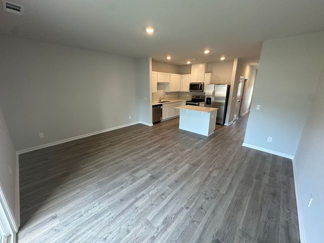 812 Quinn Dr, Lebanon, TN 37087