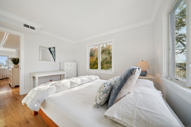 656 Fairfield Beach Road, Fairfield, CT 06824