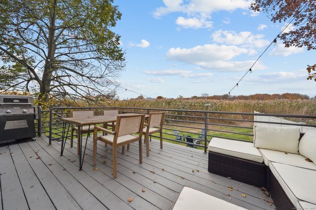 656 Fairfield Beach Road, Fairfield, CT 06824