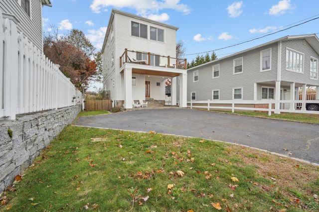 656 Fairfield Beach Road, Fairfield, CT 06824