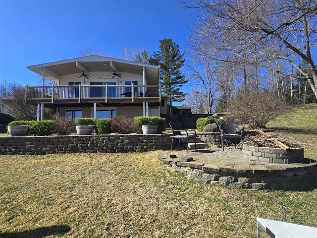 7788 W Royal Road, Canadian Lakes, MI 49346