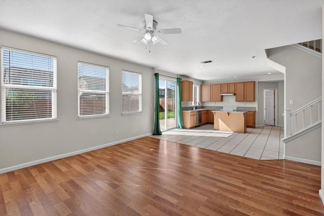 8788 Tiogawoods Dr, Sacramento, CA 95828