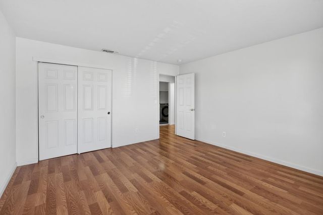 8788 Tiogawoods Dr, Sacramento, CA 95828