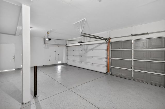 8788 Tiogawoods Dr, Sacramento, CA 95828