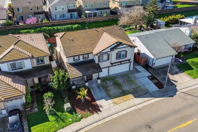 8788 Tiogawoods Dr, Sacramento, CA 95828