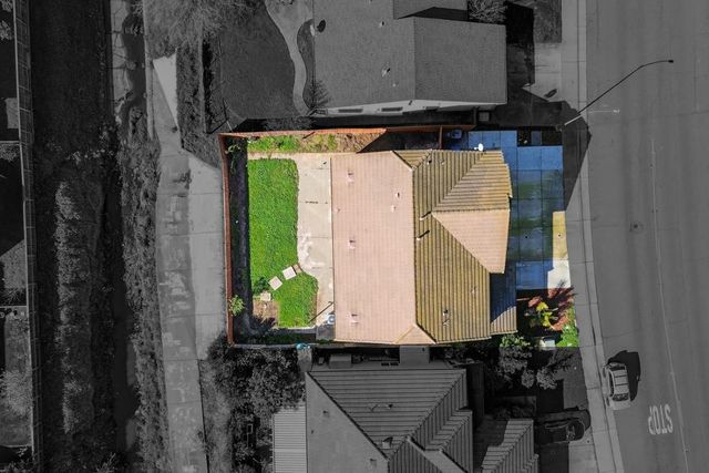 8788 Tiogawoods Dr, Sacramento, CA 95828