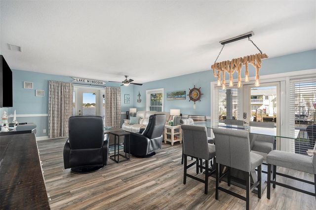 5134 SALMON DRIVE SE A, St Petersburg, FL 33705