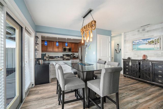 5134 SALMON DRIVE SE A, St Petersburg, FL 33705