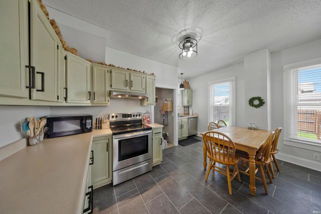 2601 Forest Avenue, Evansville, IN 47712