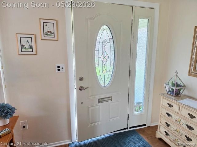 40318 Newport Drive, Plymouth Charter Township, MI 48170