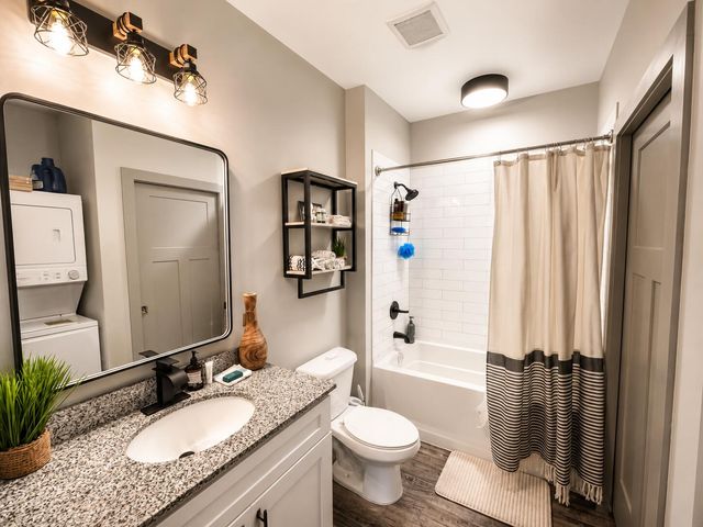 782 Riverfront Parkway 104, Chattanooga, TN 37402
