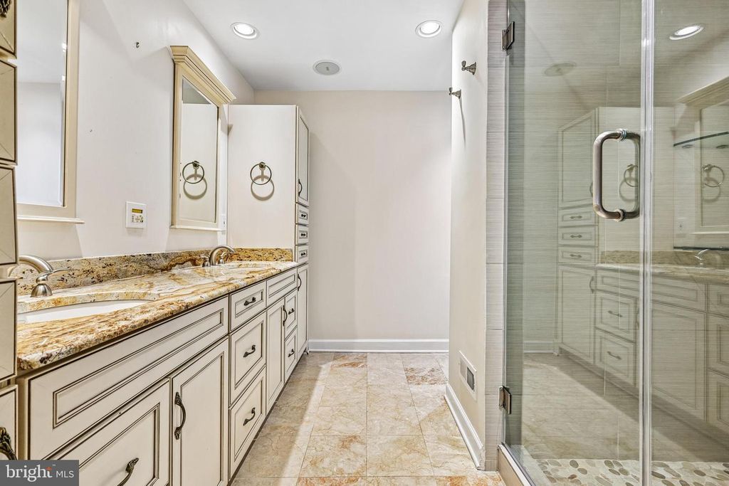 Image 19 of property listing at 17 APPLESEED LN, Gaithersburg, MD 20878